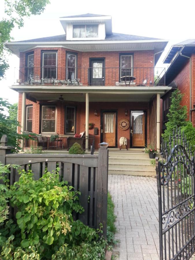 A Hidden Gem Bed And Breakfast Windsor Exterior photo